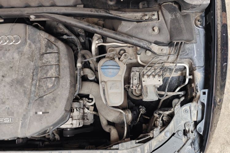 Used Audi Q5 2017 Plus 40 TFSI Technology Model Engine Bay Left