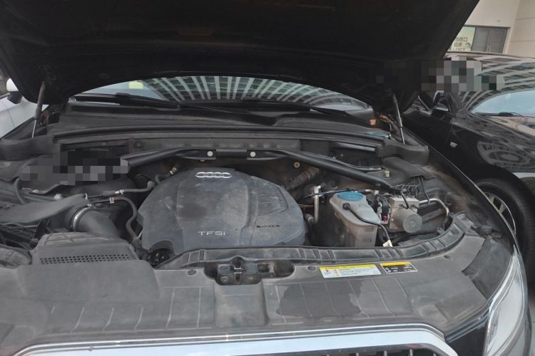 Used Audi Q5 2017 Plus 40 TFSI Ambition Model Engine Bay Left