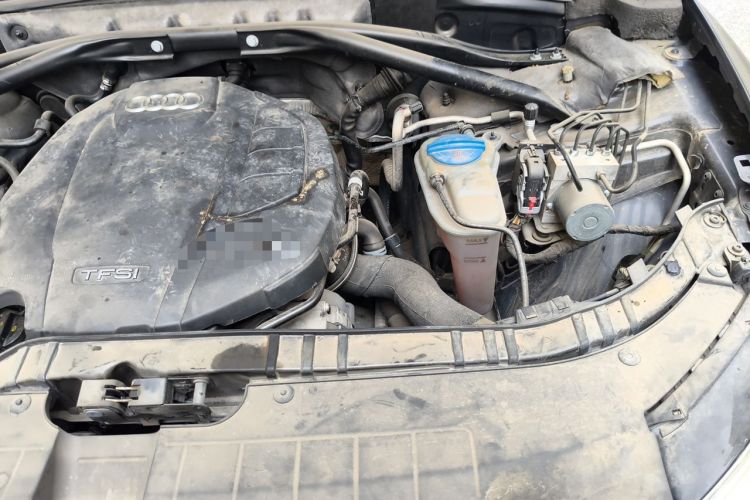 Used Audi Q5 2017 40 TFSI Technology Edition Engine Bay Left