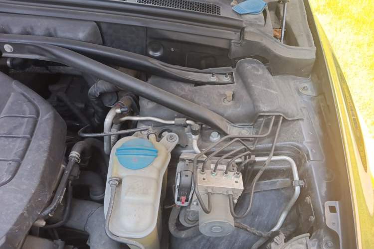 Used Audi Q5 2017 40 TFSI Technology Edition Engine Bay Left