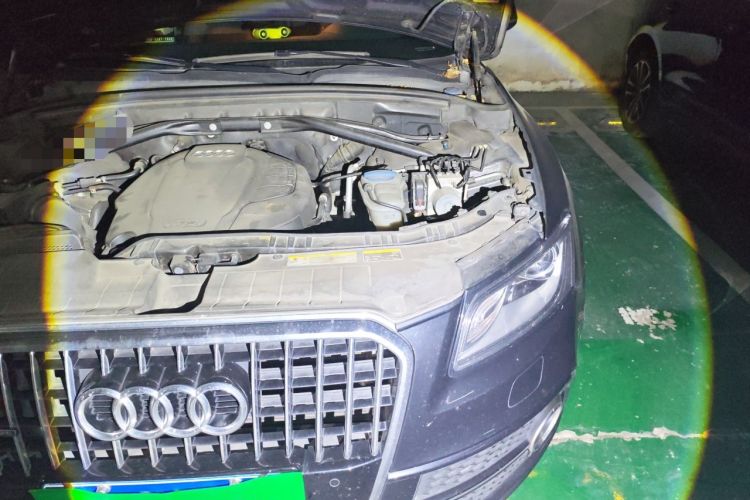 Used Audi Q5 2017 Plus 40 TFSI Ambition Model Engine Bay Left