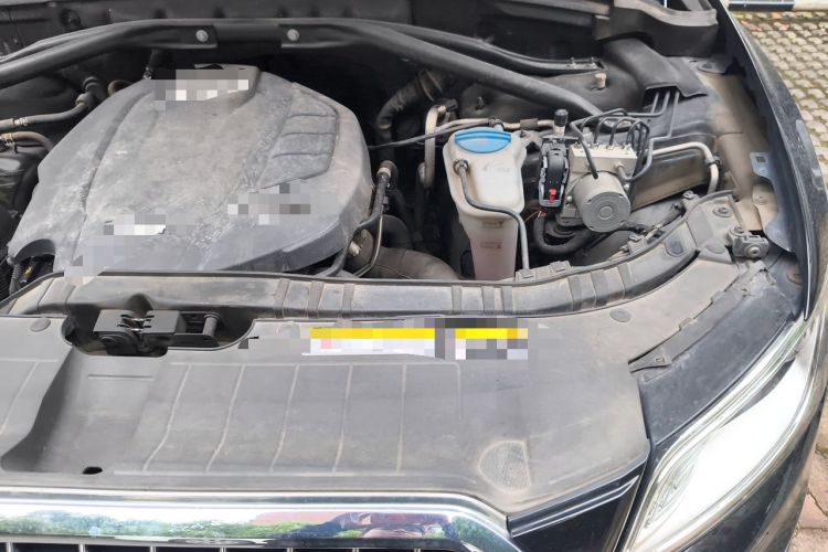Used Audi Q5 2017 Plus 40 TFSI Comfort Model Engine Bay Left