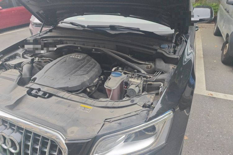 Used Audi Q5 2017 Plus 40 TFSI Ambition Model Engine Bay Left