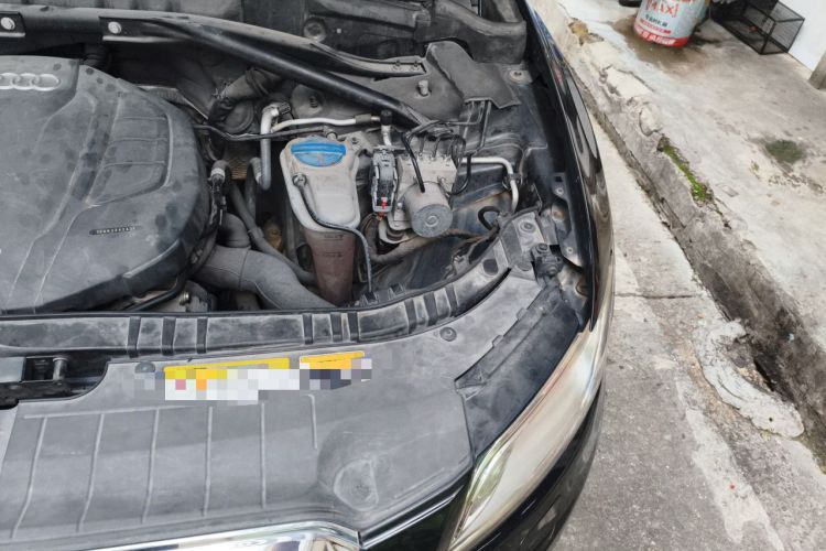 Used Audi Q5 2017 40 TFSI Technology Edition Engine Bay Left