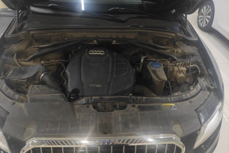 Used Audi Q5 2017 Plus 40 TFSI Comfort Model Engine Bay