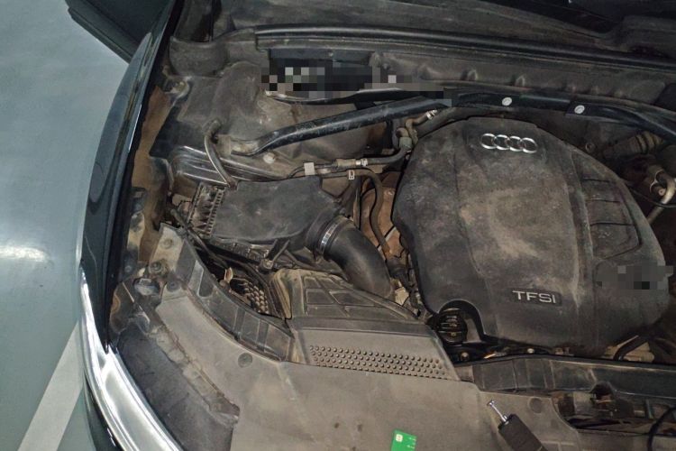 Used Audi Q5 2017 Plus 40 TFSI Comfort Model Engine Bay Right