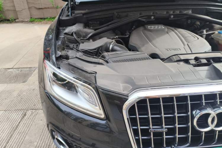 Used Audi Q5 2017 Plus 40 TFSI Technology Model Engine Bay Right
