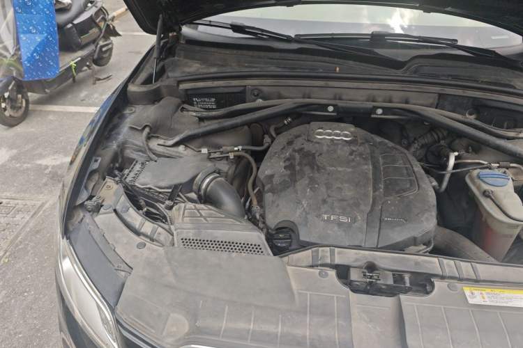 Used Audi Q5 2017 Plus 40 TFSI Technology Model Engine Bay Right