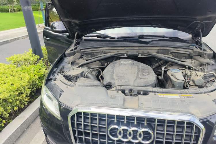 Used Audi Q5 2017 Plus 40 TFSI Technology Model Engine Bay Right