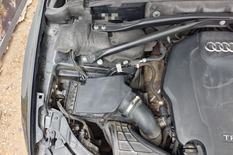 Used Audi Q5 2017 Plus 40 TFSI Ambition Model Engine Bay Right