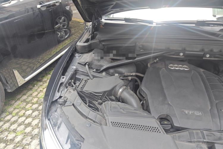 Used Audi Q5 2017 Plus 40 TFSI Ambition Model Engine Bay Right