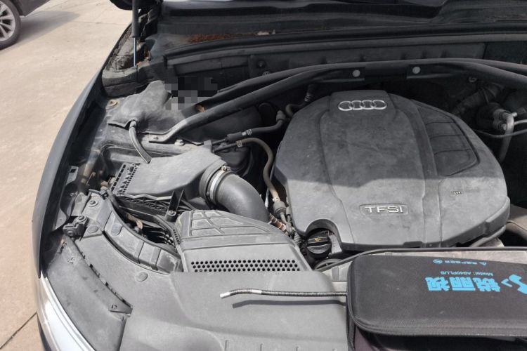 Used Audi Q5 2017 40 TFSI Comfort Model Engine Bay Right