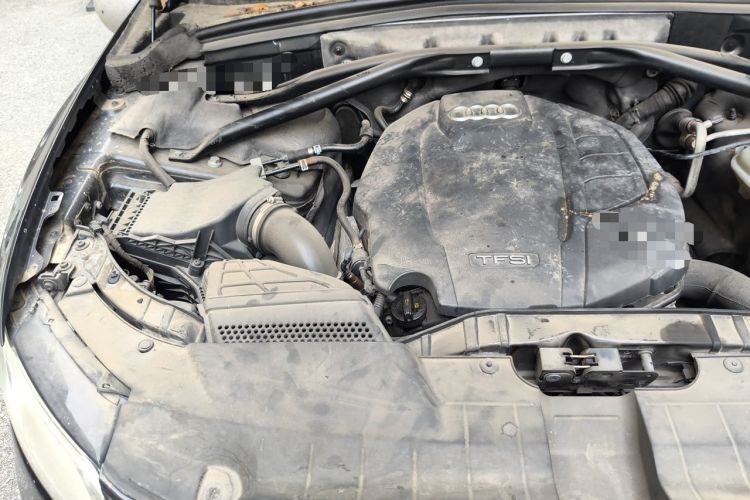 Used Audi Q5 2017 40 TFSI Technology Edition Engine Bay Right