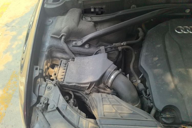 Used Audi Q5 2017 40 TFSI Comfort Model Engine Bay Right