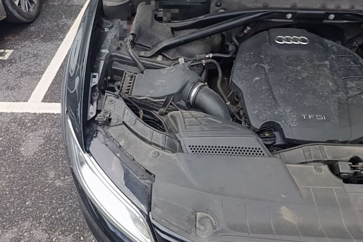Used Audi Q5 2017 40 TFSI Comfort Model Engine Bay Right