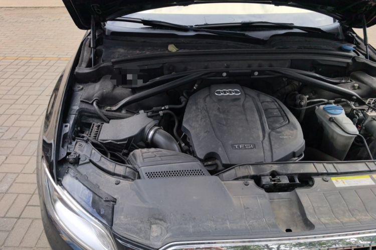 Used Audi Q5 2017 40 TFSI Technology Edition Engine Bay Right