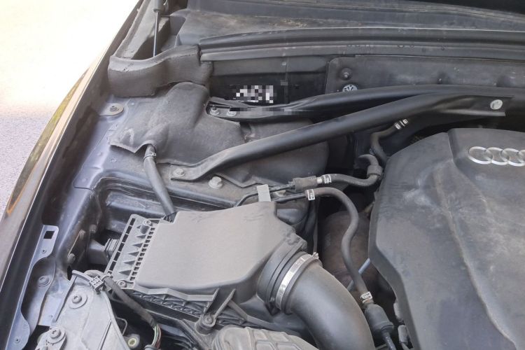 Used Audi Q5 2017 40 TFSI Technology Edition Engine Bay Right