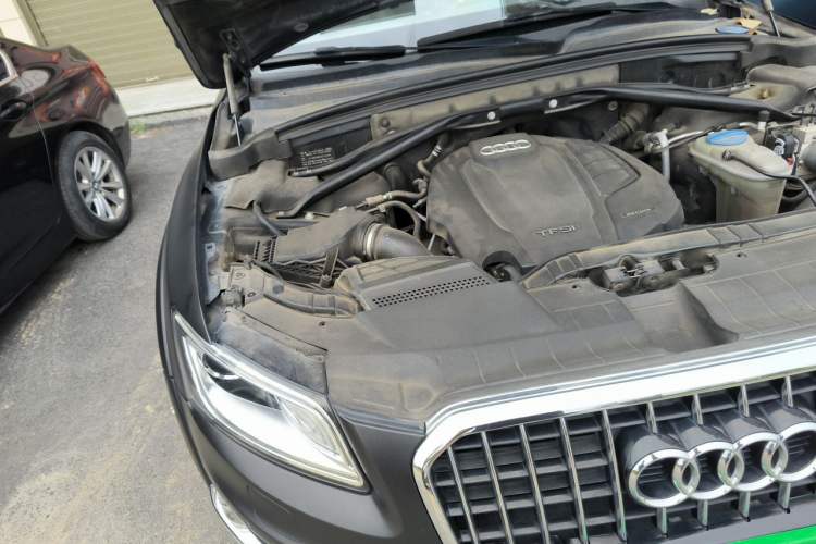 Used Audi Q5 2017 Plus 40 TFSI Technology Model Engine Bay Right
