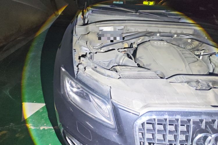 Used Audi Q5 2017 Plus 40 TFSI Ambition Model Engine Bay Right