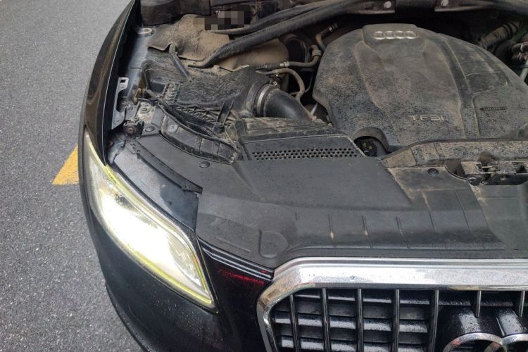 Used Audi Q5 2017 Plus 40 TFSI Technology Model Engine Bay Right