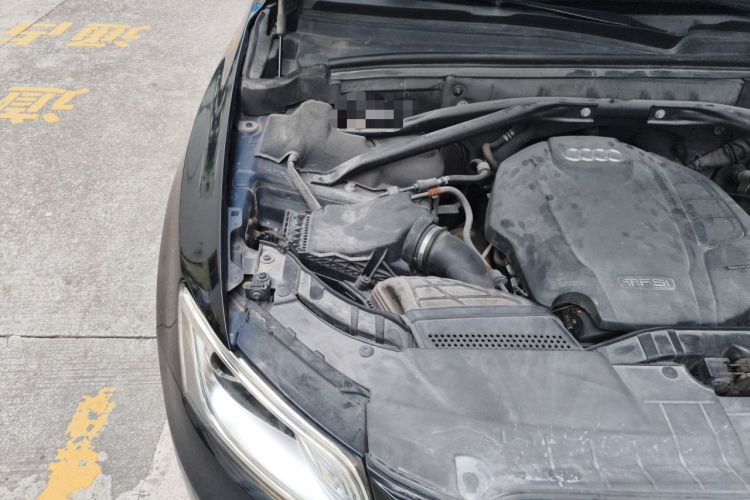 Used Audi Q5 2017 40 TFSI Technology Edition Engine Bay Right