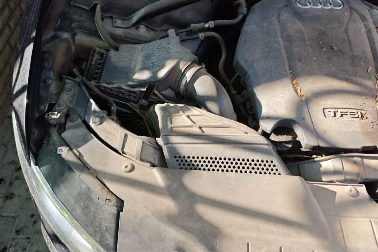 Used Audi Q5 2017 40 TFSI Ambition Edition Engine Bay Right