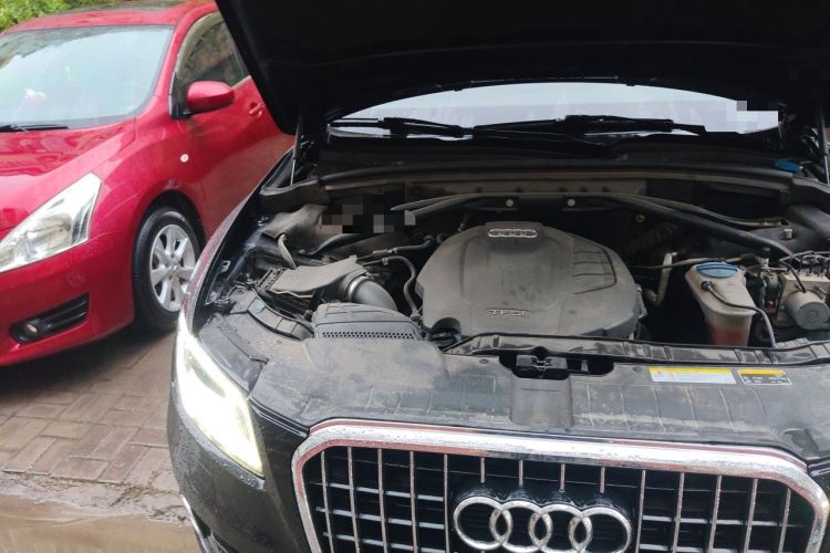 Used Audi Q5 2017 40 TFSI Technology Edition Engine Bay Right