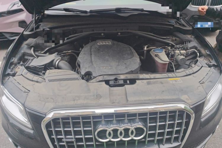 Used Audi Q5 2017 Plus 40 TFSI Ambition Model Engine Bay
