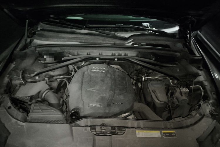 Used Audi Q5 2017 Plus 40 TFSI Ambition Model Engine Bay