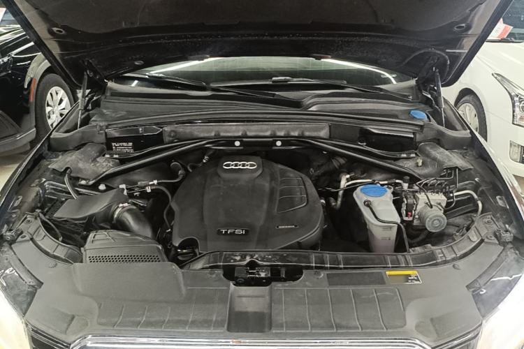 Used Audi Q5 2017 Plus 40 TFSI Technology Model Engine Bay