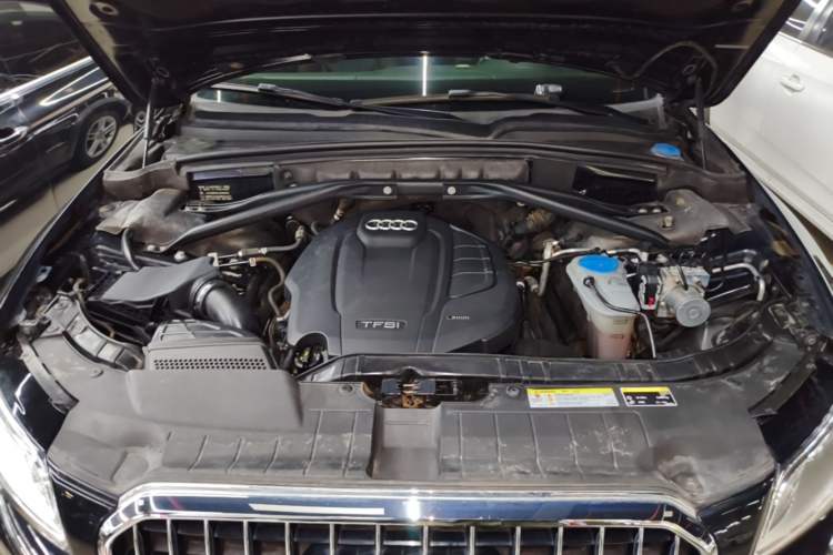 Used Audi Q5 2017 Plus 40 TFSI Technology Model Engine Bay
