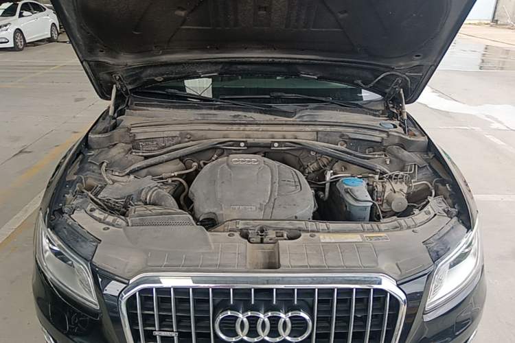 Used Audi Q5 2017 40 TFSI Ambition Edition Engine Bay