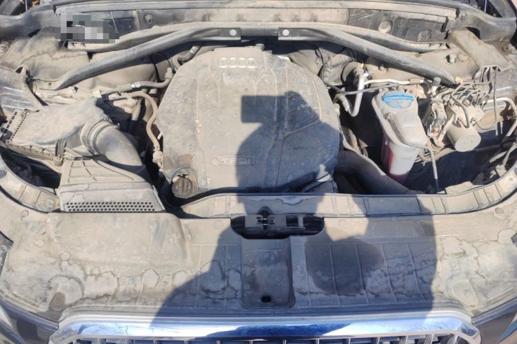 Used Audi Q5 2017 40 TFSI Technology Edition Engine Bay