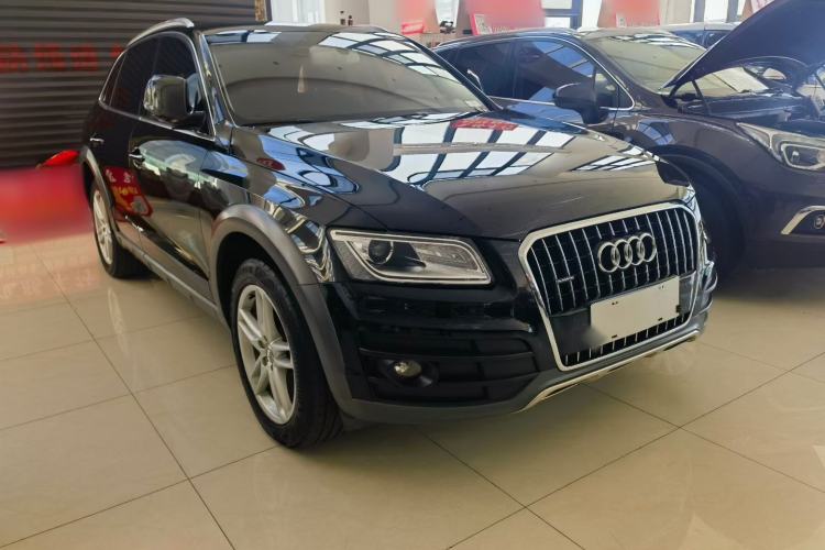 Used Audi Q5 2017 Plus 40 TFSI Technology Model Exterior 1