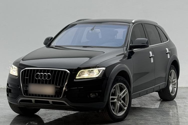 Used Audi Q5 2017 Plus 40 TFSI Technology Model Exterior 1