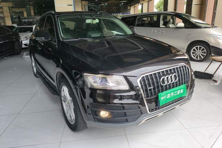 Used Audi Q5 2017 Plus 40 TFSI Technology Model Exterior 1