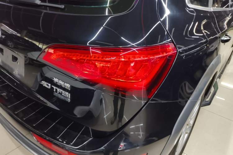 Used Audi Q5 2017 Plus 40 TFSI Technology Model Exterior 1