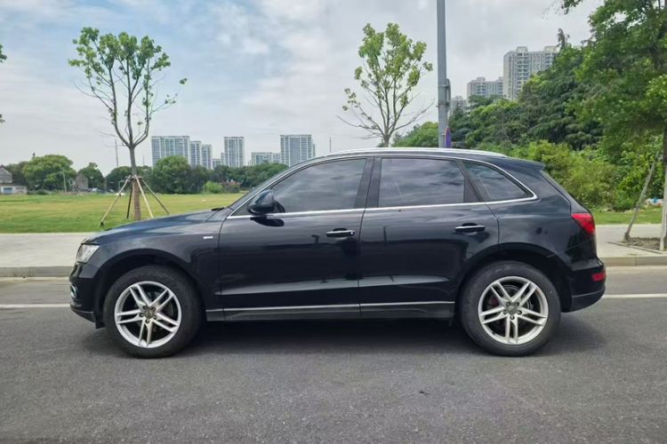 Used Audi Q5 2017 40 TFSI Technology Edition Exterior 2
