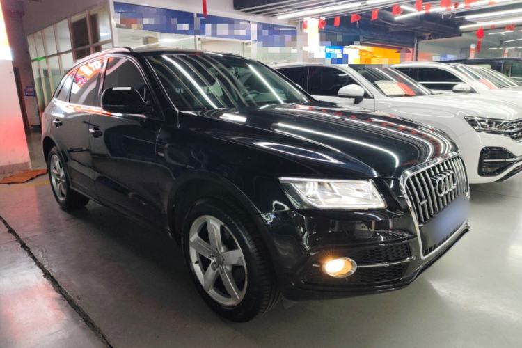 Used Audi Q5 2017 Plus 40 TFSI Ambition Model Exterior 2