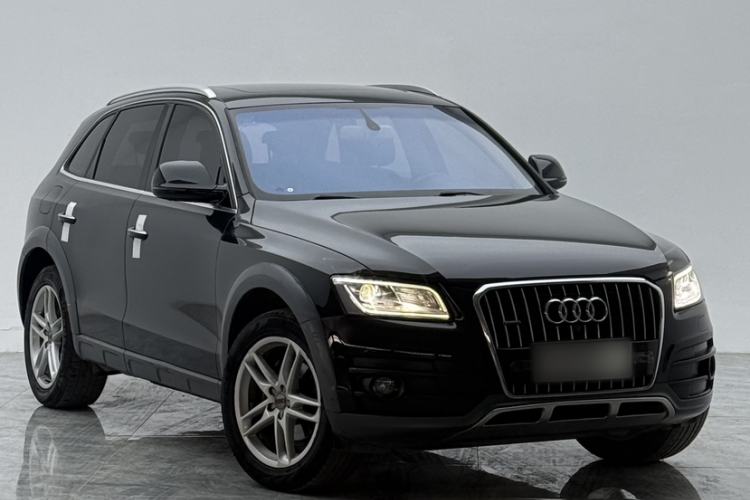 Used Audi Q5 2017 Plus 40 TFSI Technology Model Exterior 2