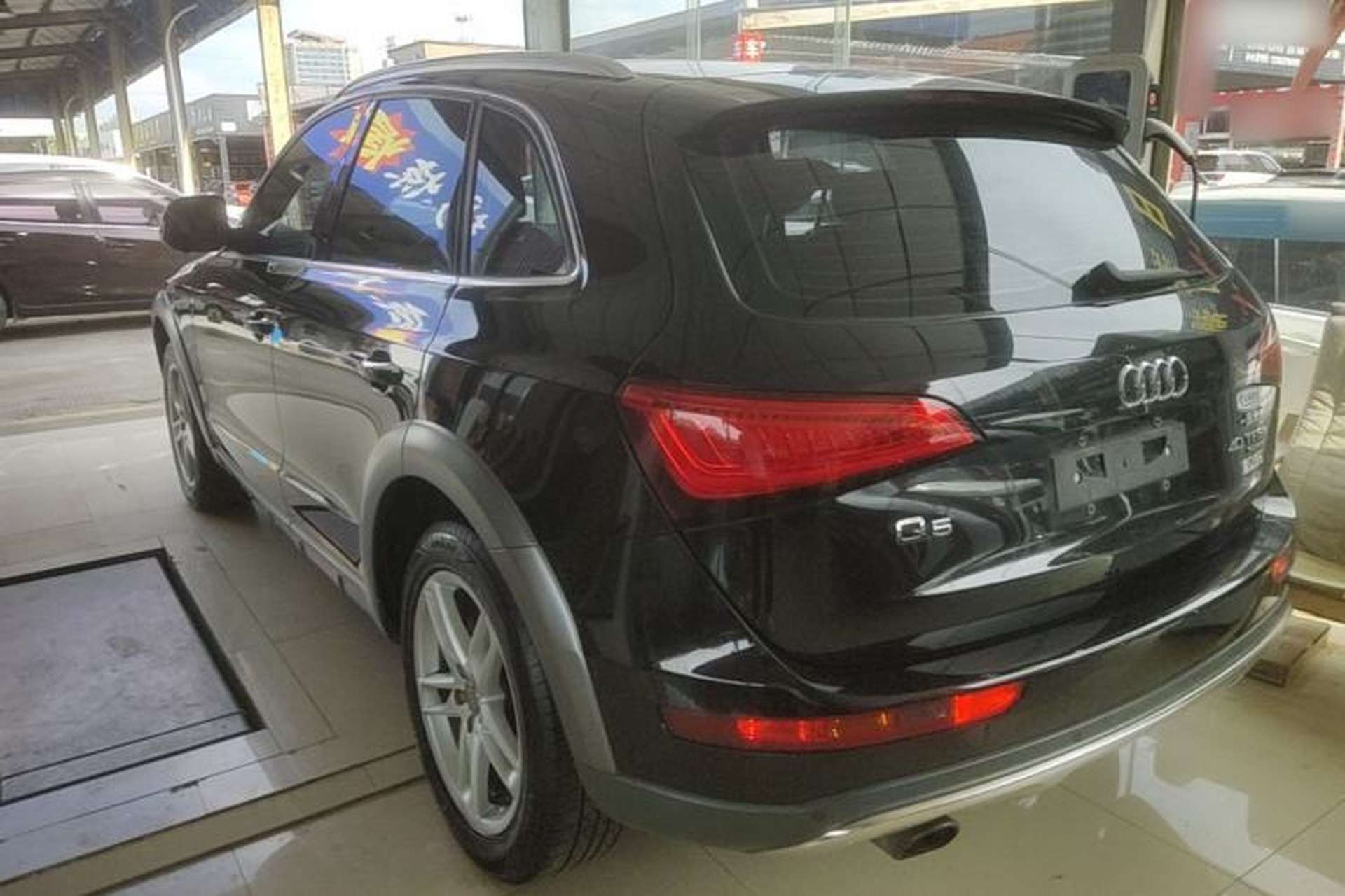 Used Audi Q5 2017 Plus 40 TFSI Technology Model Exterior 2