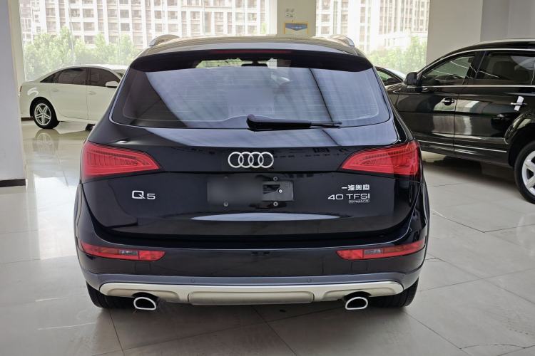 Used Audi Q5 2017 Plus 40 TFSI Technology Model Exterior 2