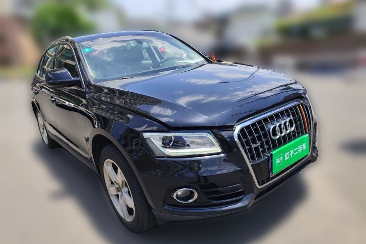 Used Audi Q5 2017 Plus 40 TFSI Ambition Model Exterior 2