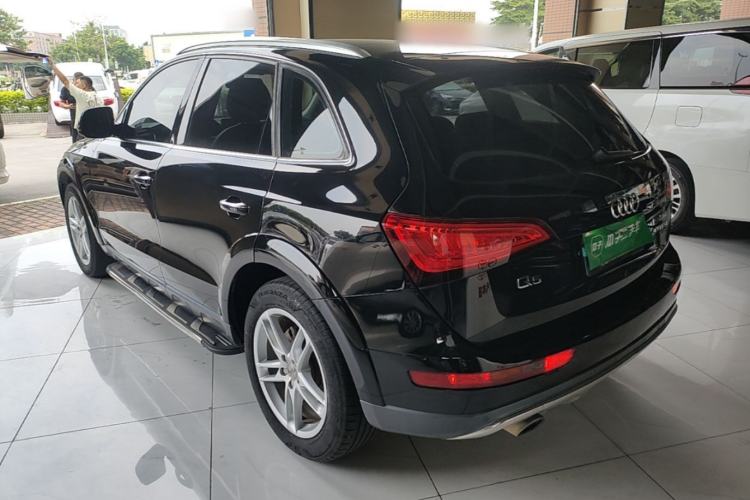 Used Audi Q5 2017 Plus 40 TFSI Technology Model Exterior 2