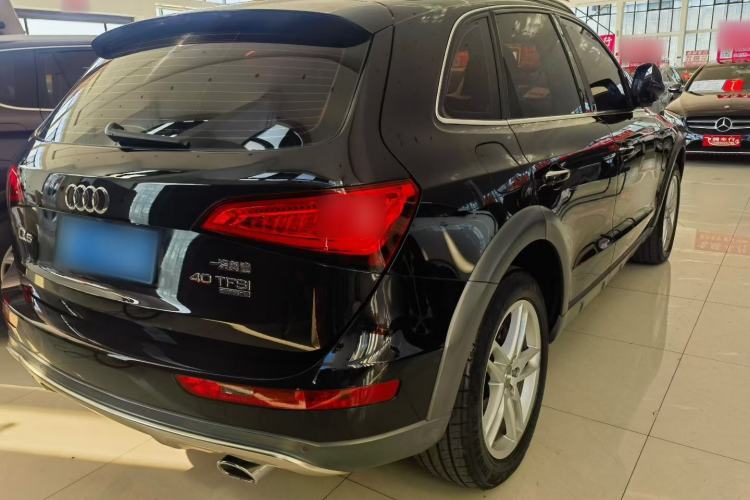 Used Audi Q5 2017 Plus 40 TFSI Technology Model Exterior 3