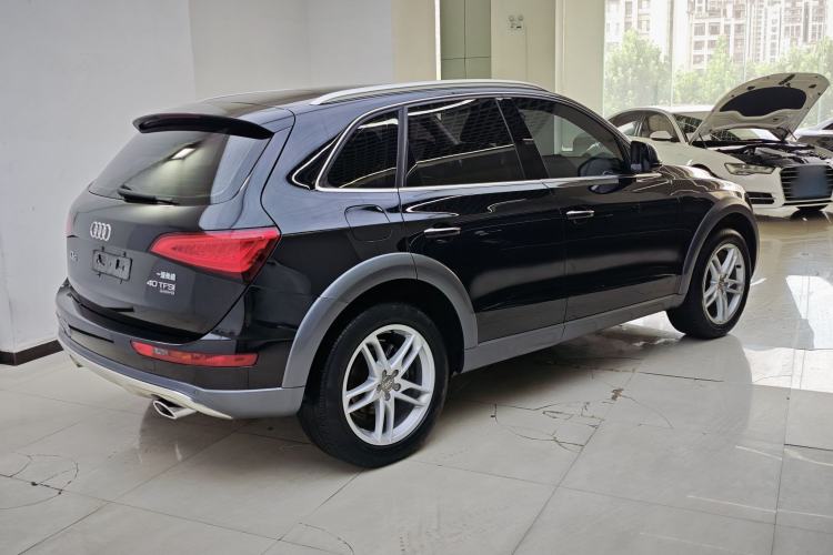 Used Audi Q5 2017 Plus 40 TFSI Technology Model Exterior 3