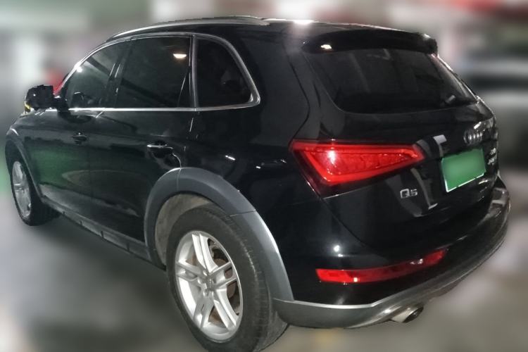 Used Audi Q5 2017 Plus 40 TFSI Technology Model Exterior 3