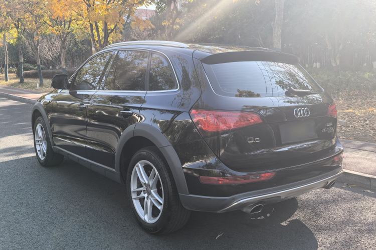 Used Audi Q5 2017 Plus 40 TFSI Technology Model Exterior 3
