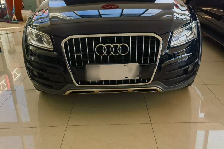 Used Audi Q5 2017 Plus 40 TFSI Technology Model Exterior 4