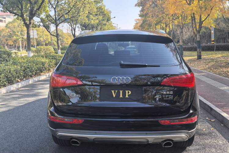 Used Audi Q5 2017 Plus 40 TFSI Technology Model Exterior 4